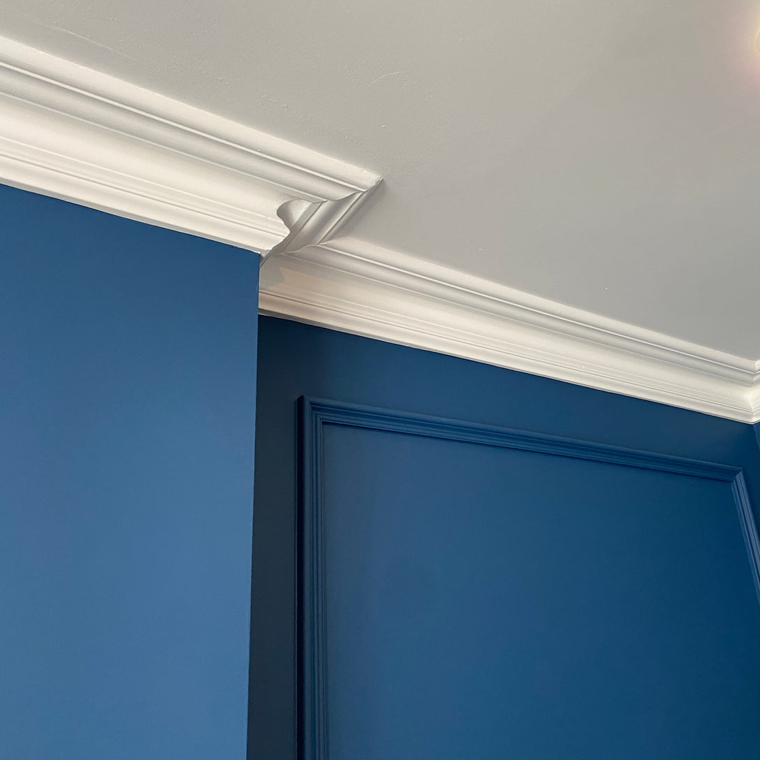 Small Victorian Swan Neck Cornice SPC070 Drop 60mm